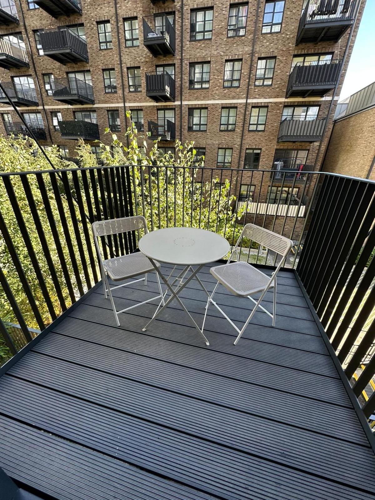 Luxury Apartment-Business-Relocation-Canary Wharf Londra Exterior foto