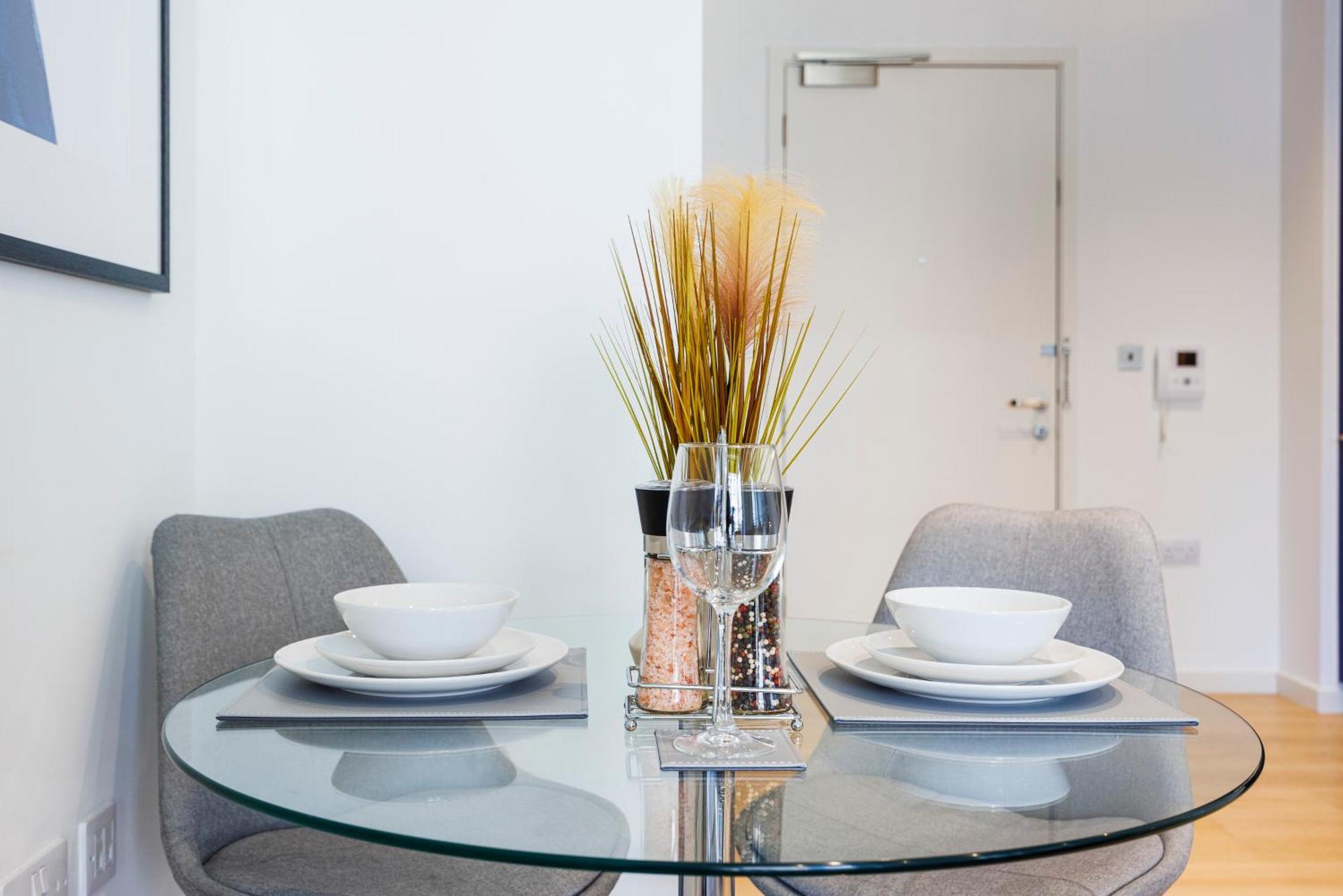 Luxury Apartment-Business-Relocation-Canary Wharf Londra Exterior foto